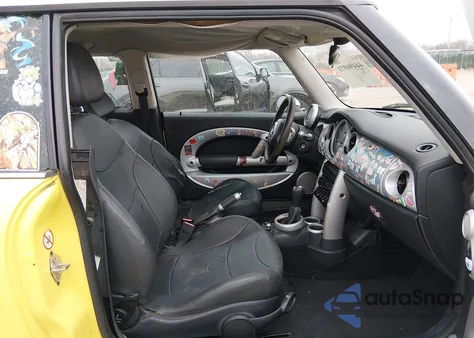 2002 Mini Cooper z USA, uszkodzony, nr VIN WMWRC33442TE12986